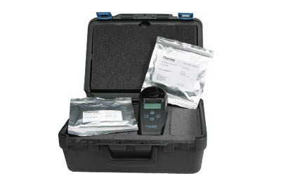 AQUAfast AQ3070 Chlorine Colorimeter and carry case 